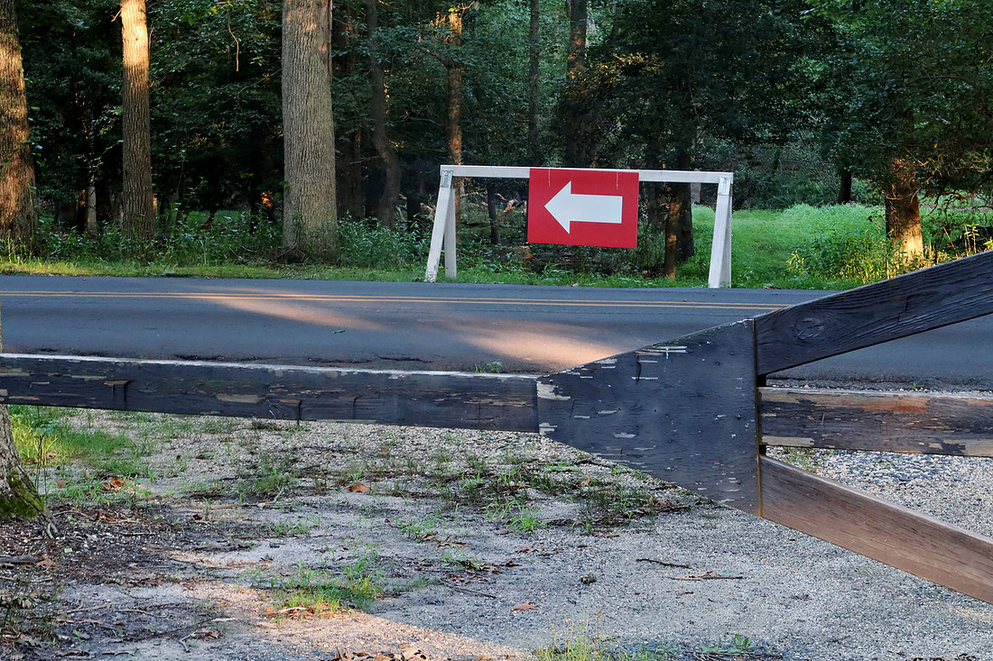 Arrow Gate