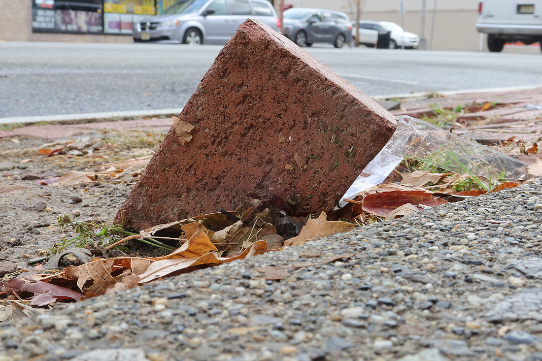 Brick Tilt