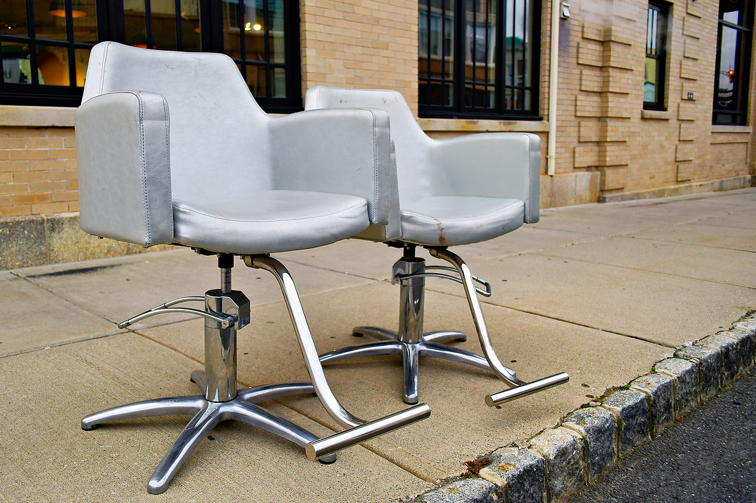 Curbside Seating