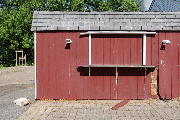 Red and Closed
