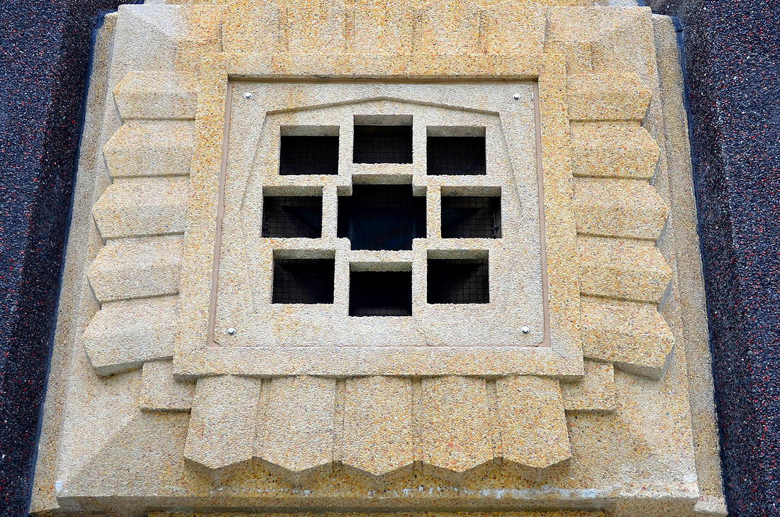 Deco Detail