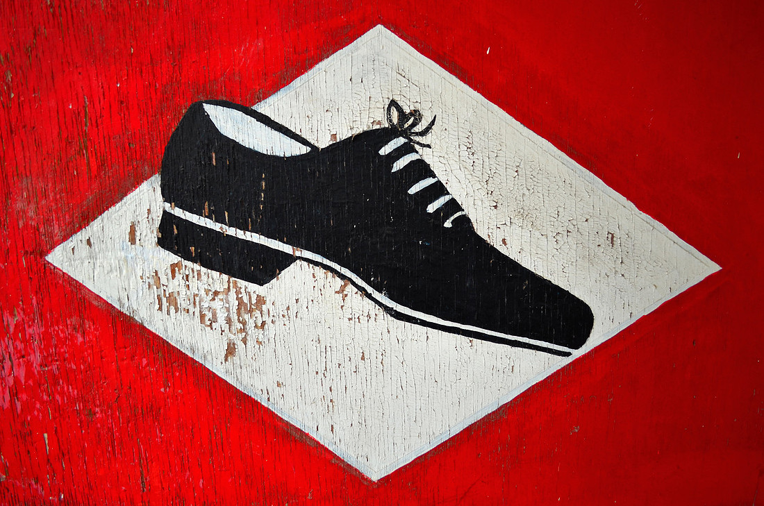 Shoe
