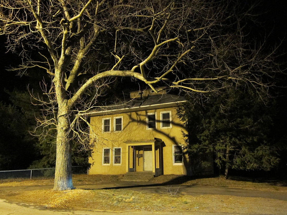 Night House
