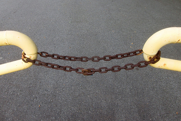Floating Chain