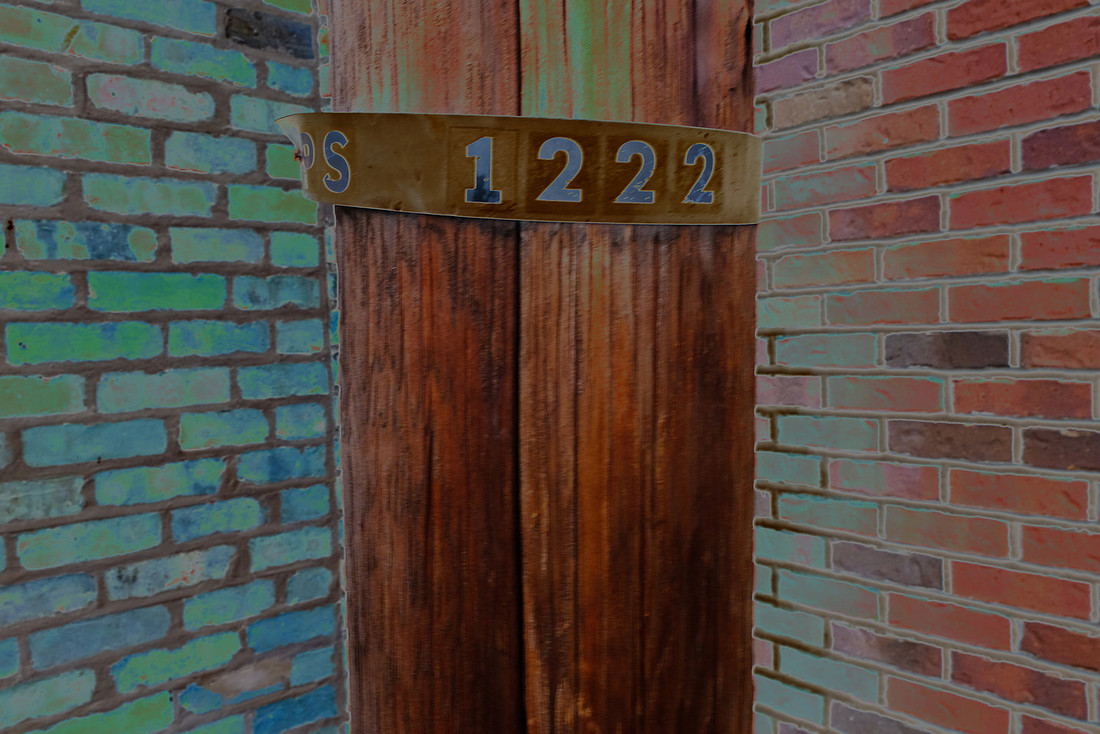 Corner Pole