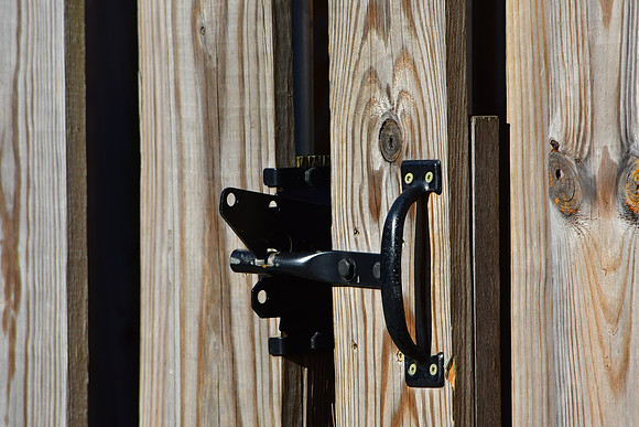 Gate and Latch