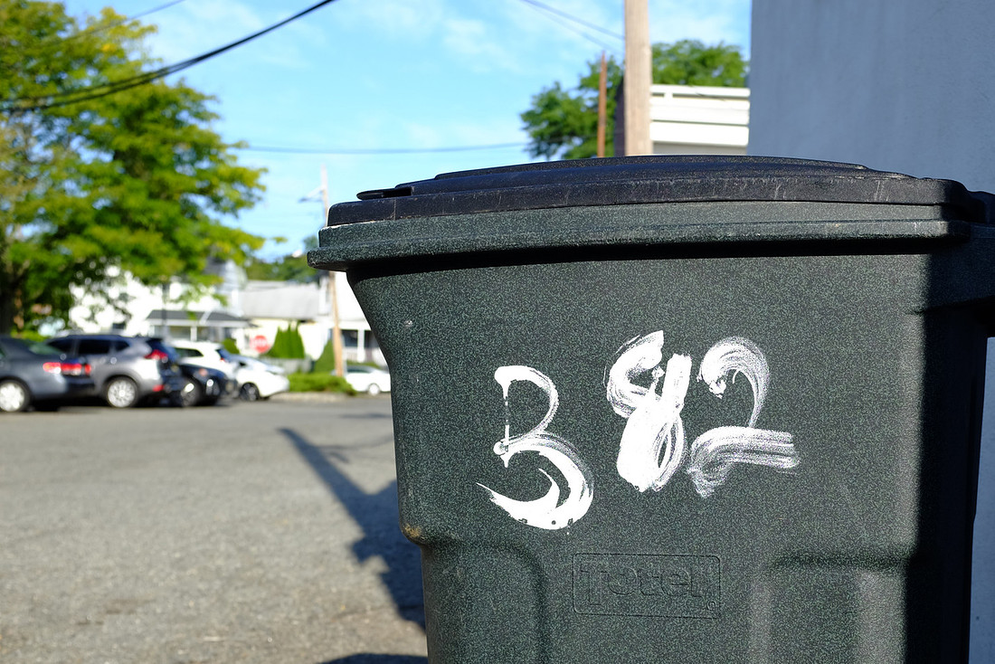 382