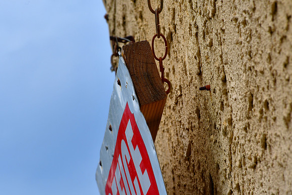 Sign Chain