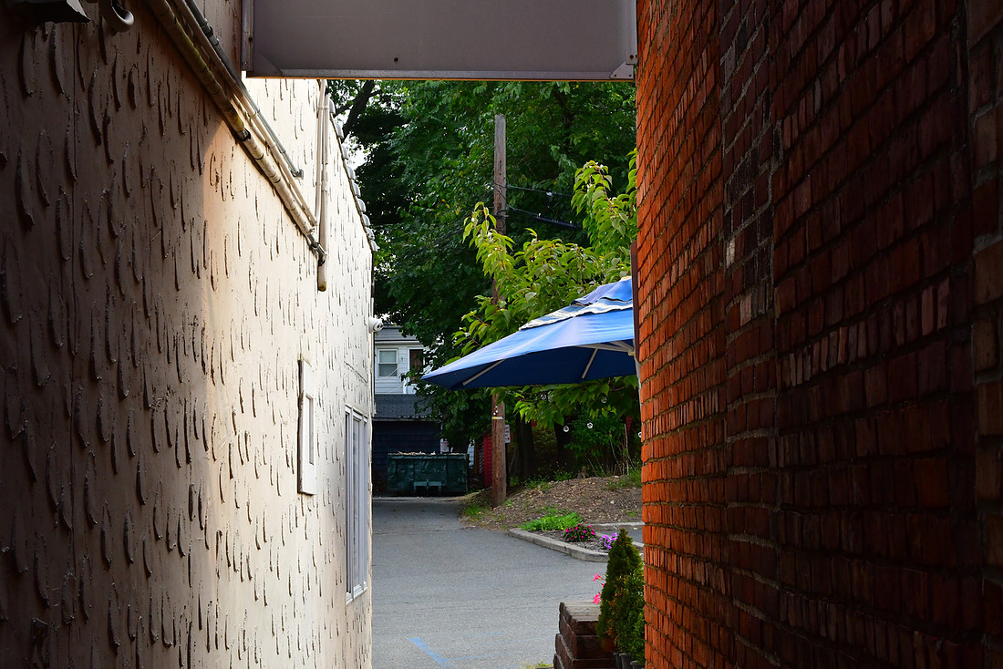Umbrella Alley