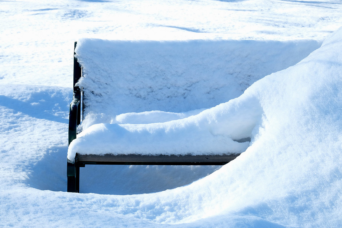 Snow Bench