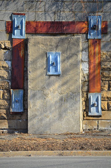 Retaining