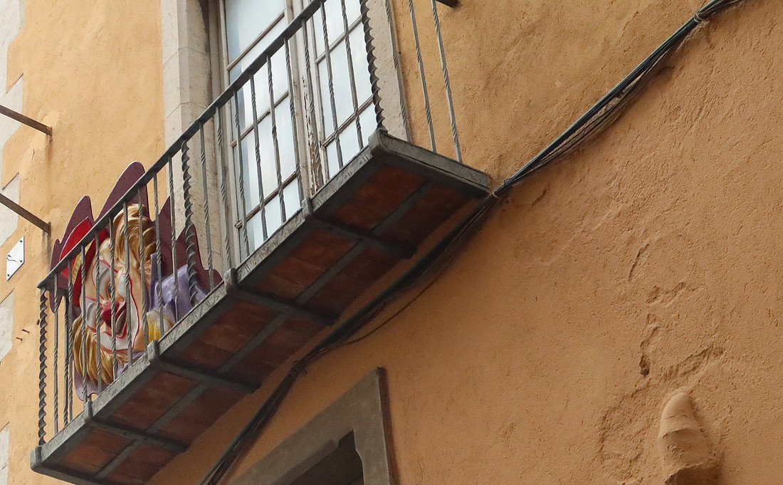Clown Balcony